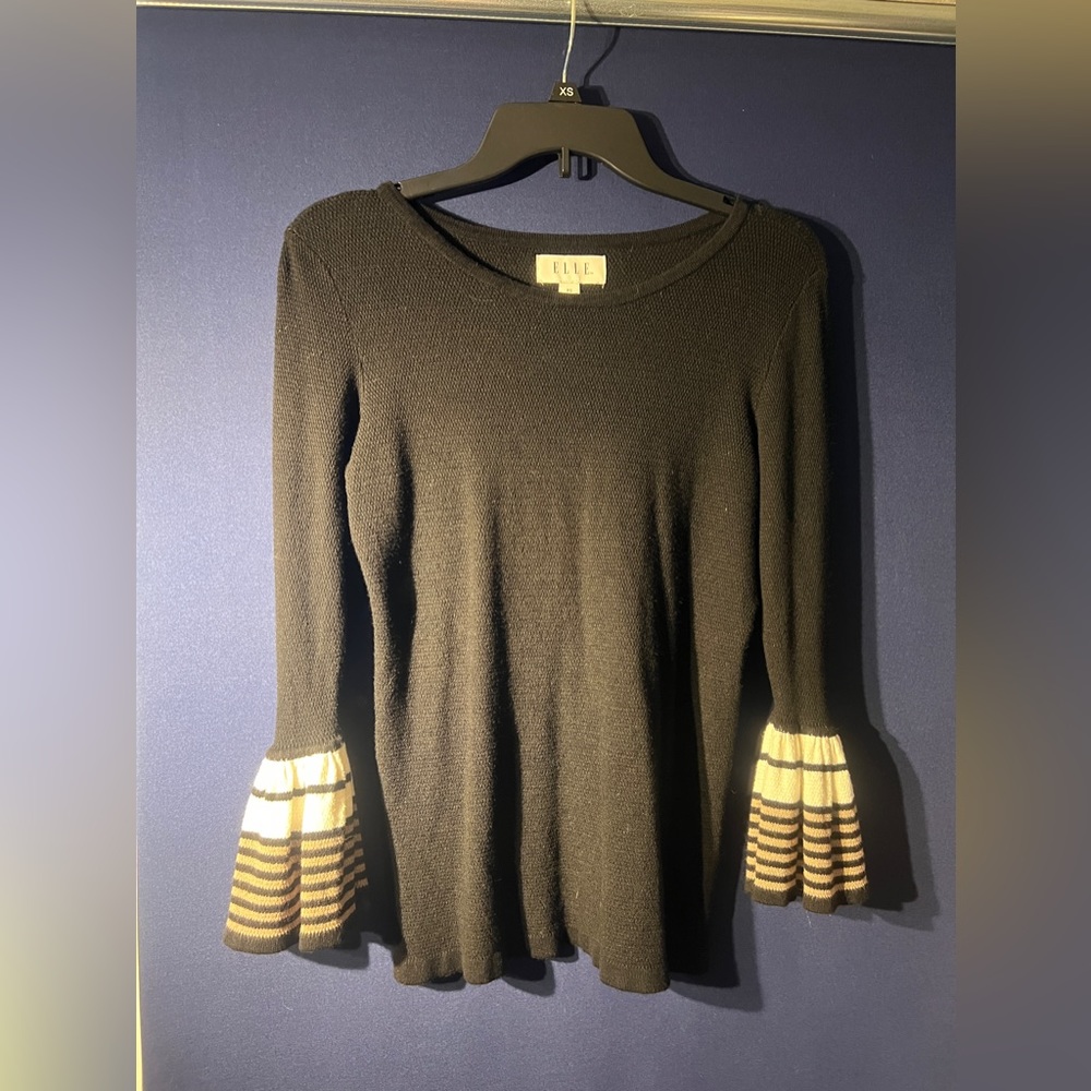 Elle Knit XS Sweater with Bell Bottom Sleeves